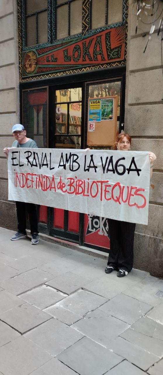 Columna Raval. Mani Vaga Biblioteques